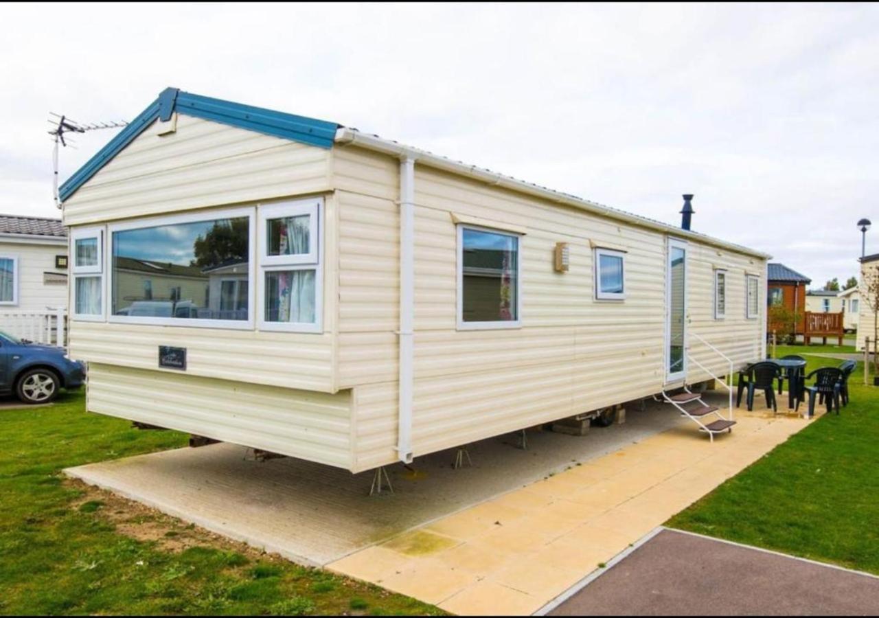 Sbl70 - Camber Sands Holiday Park - Sleeps 8 - Close Swimming Pools And Facilities - Private Parking Eksteriør billede